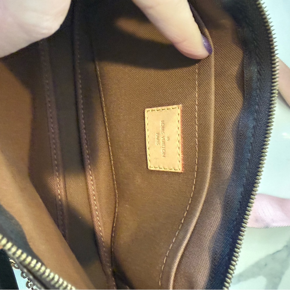 Louis Vuitton Monogram Crossbody with Pink Strap - Picture 10 of 13